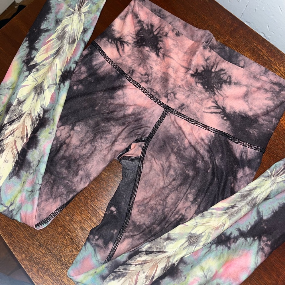 Yoga Leggings size SMALL